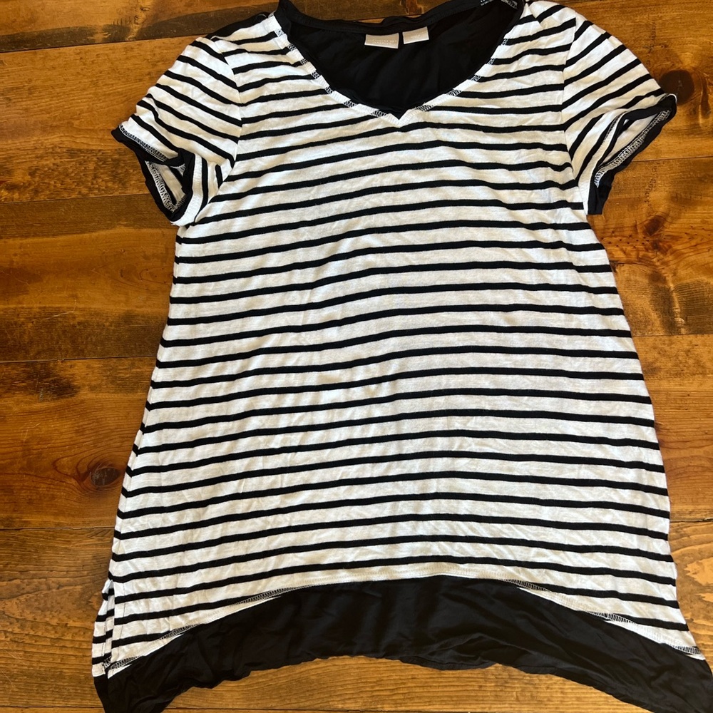 Chico's rayon v neck black and white short sleeve  Striped Tee